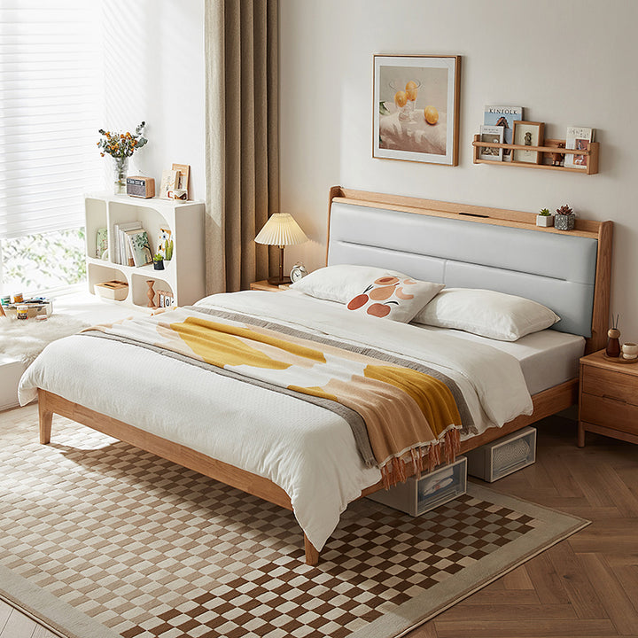 ATTICUS Queen Wood Bed