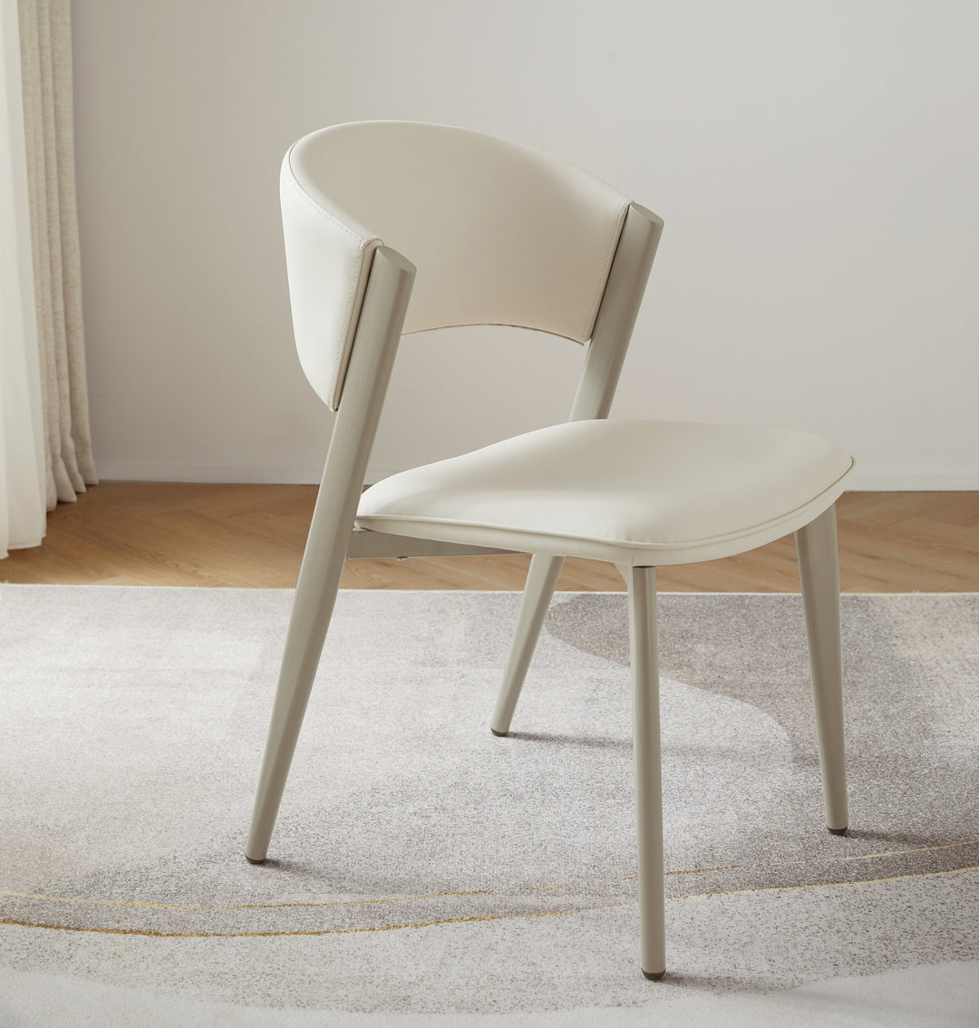 BENNETT Curved Dining Chair