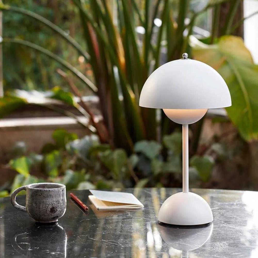 ALLEGRA Metal Table Lamp