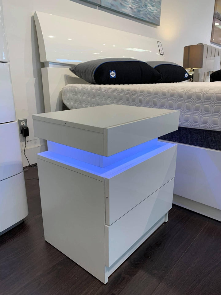 ALEXIS LED 3-Drawer Nightstand